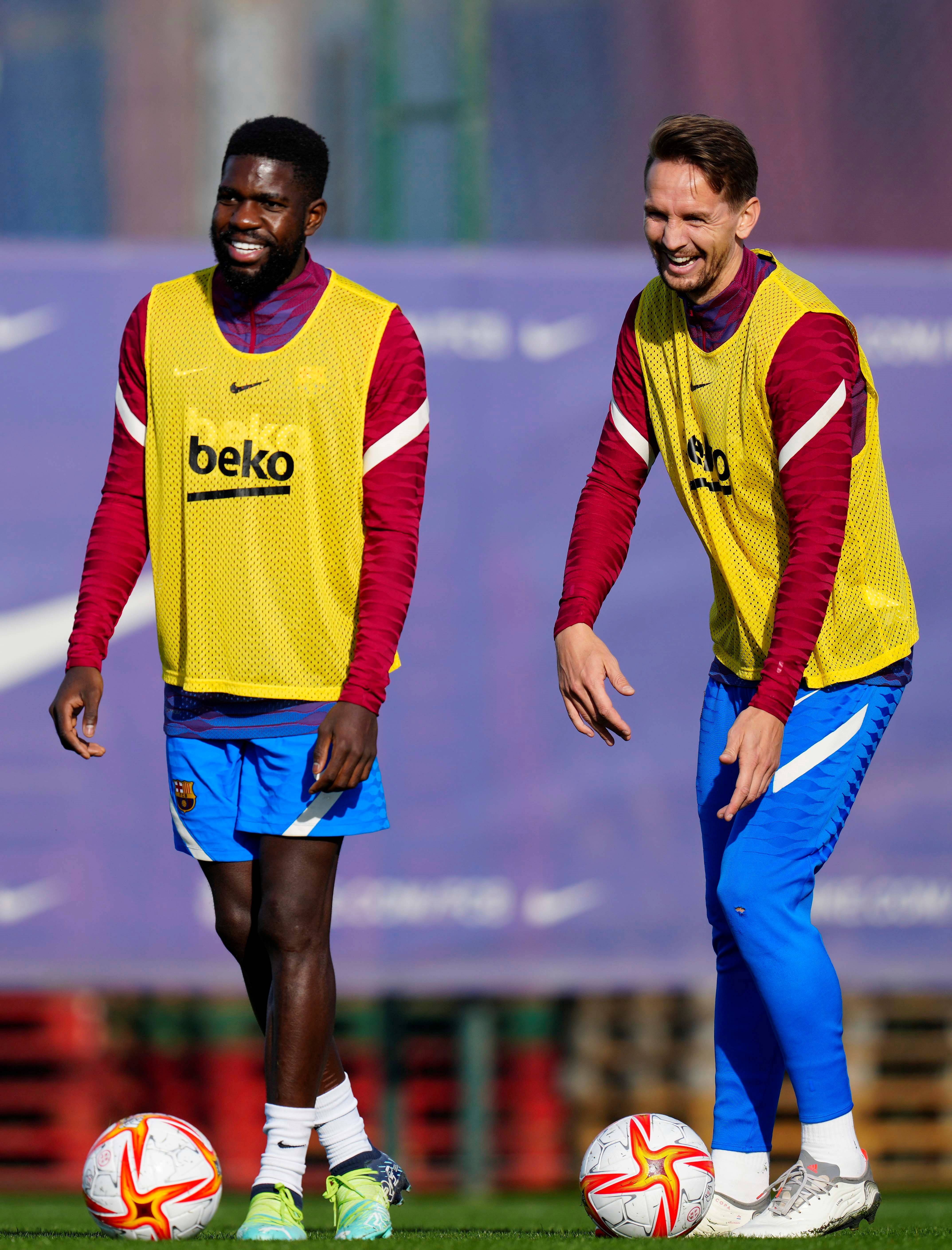 jinnianhui-关于巴塞罗那迎国王杯关键赛，冲刺阶段官宣签约，气氛紧张，球队文化再被提及的信息